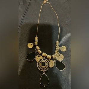 Women’s necklace